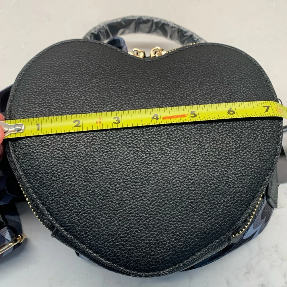 NEW Like Dreams Black Heart 🖤 Crossbody Bag - Picture 4 of 9